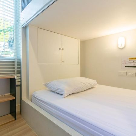 Ratana Boutique Hostel Бангкок Экстерьер фото