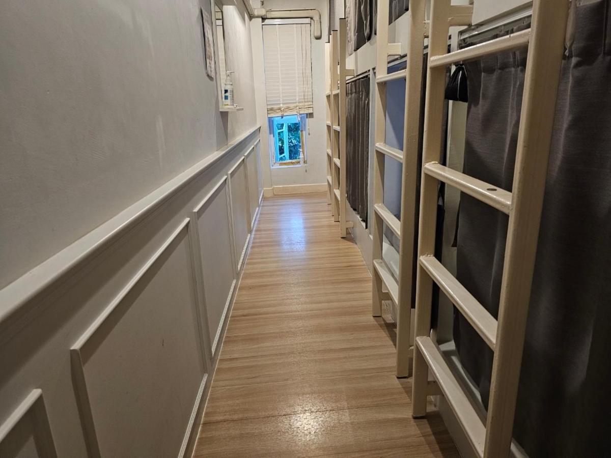 Ratana Boutique Hostel Бангкок Экстерьер фото