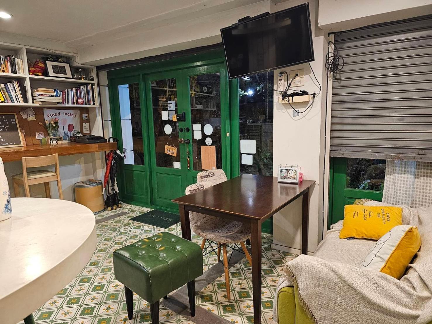 Ratana Boutique Hostel Бангкок Экстерьер фото