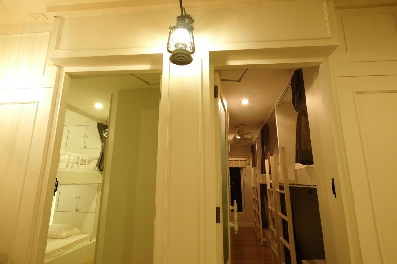 Ratana Boutique Hostel Бангкок Экстерьер фото
