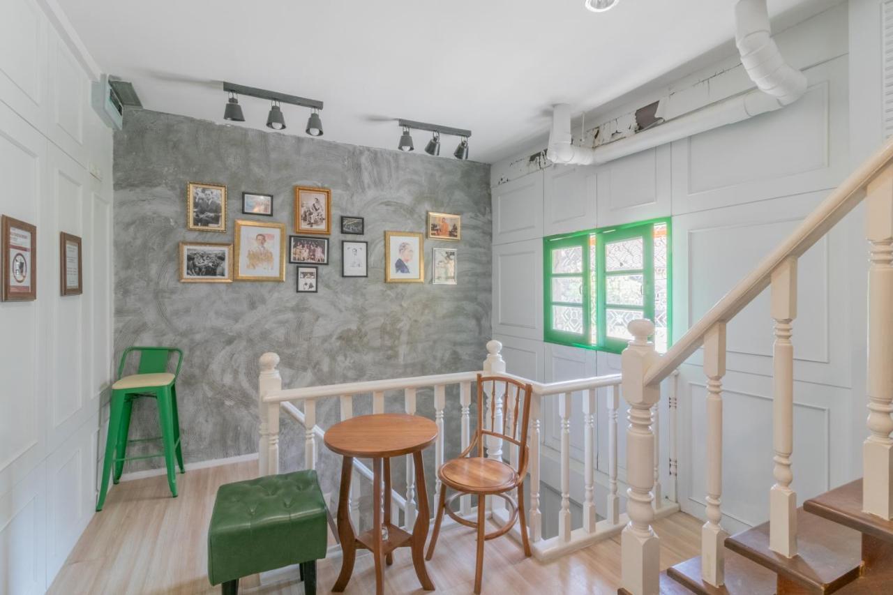 Ratana Boutique Hostel Бангкок Экстерьер фото