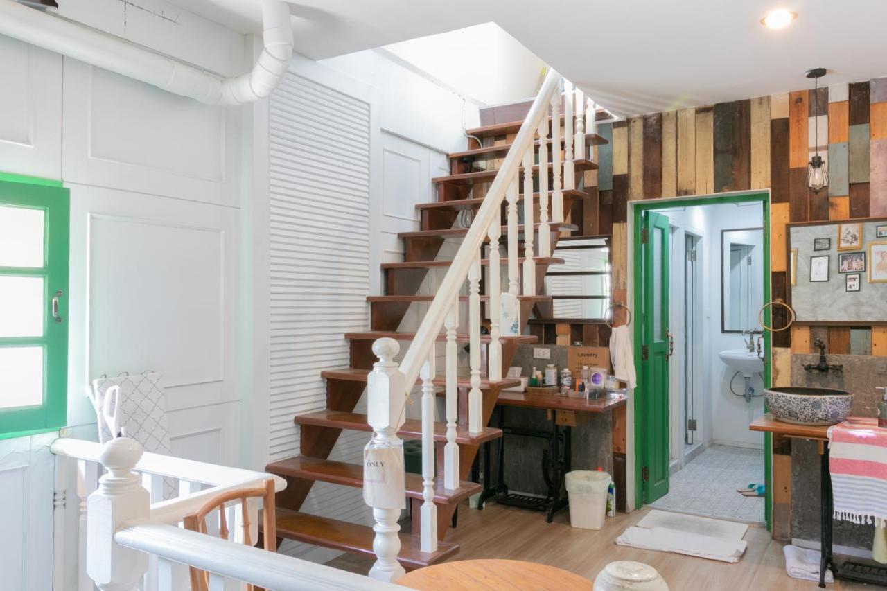 Ratana Boutique Hostel Бангкок Экстерьер фото