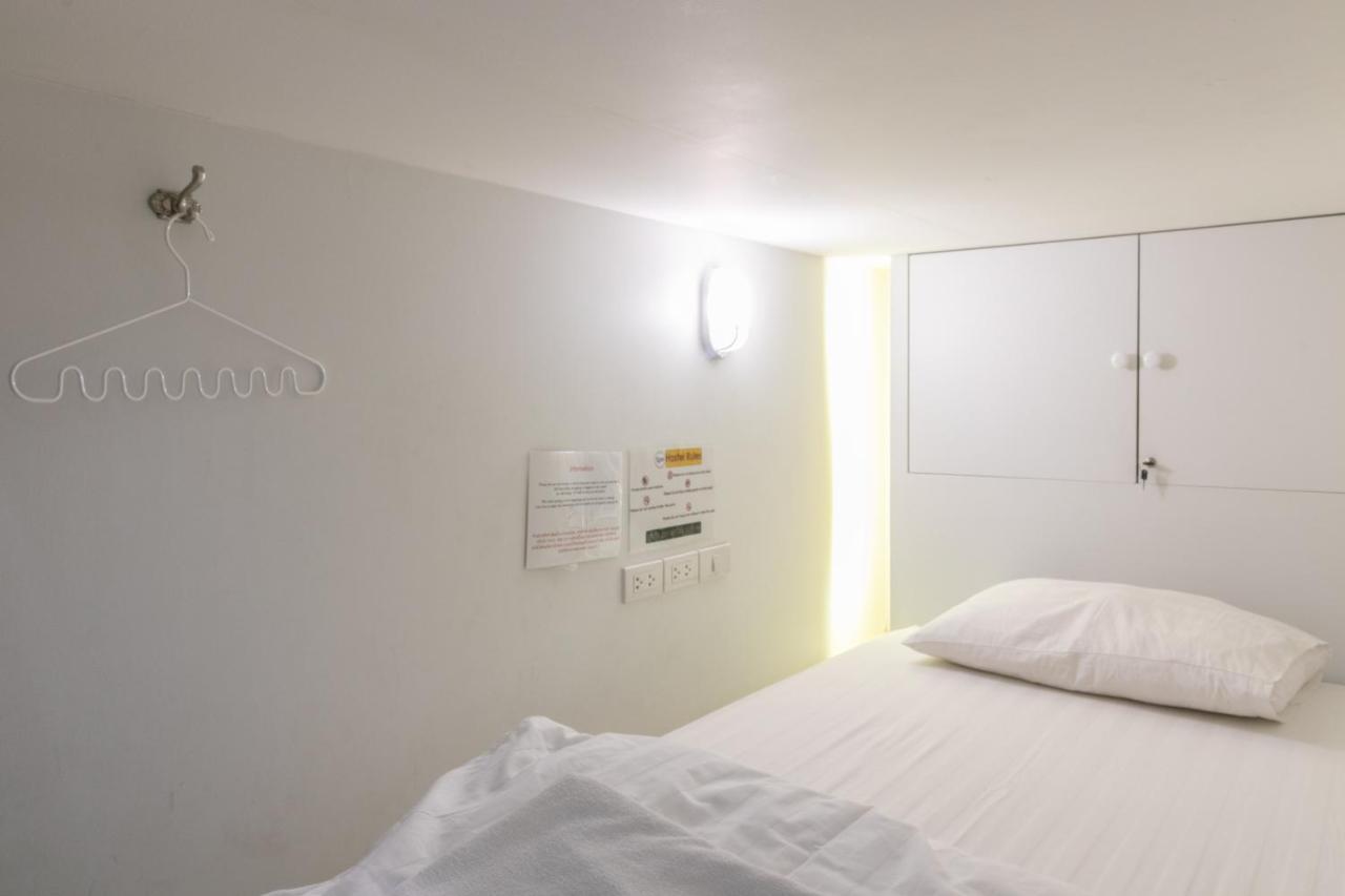 Ratana Boutique Hostel Бангкок Экстерьер фото